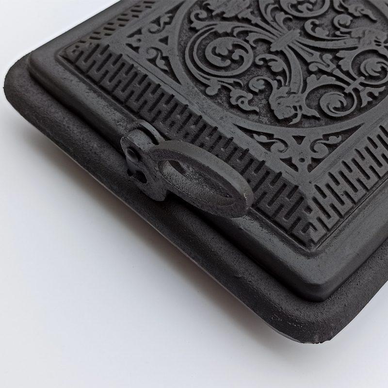 Usa-soba-plina-din-fonta-Fiona-portita-soba